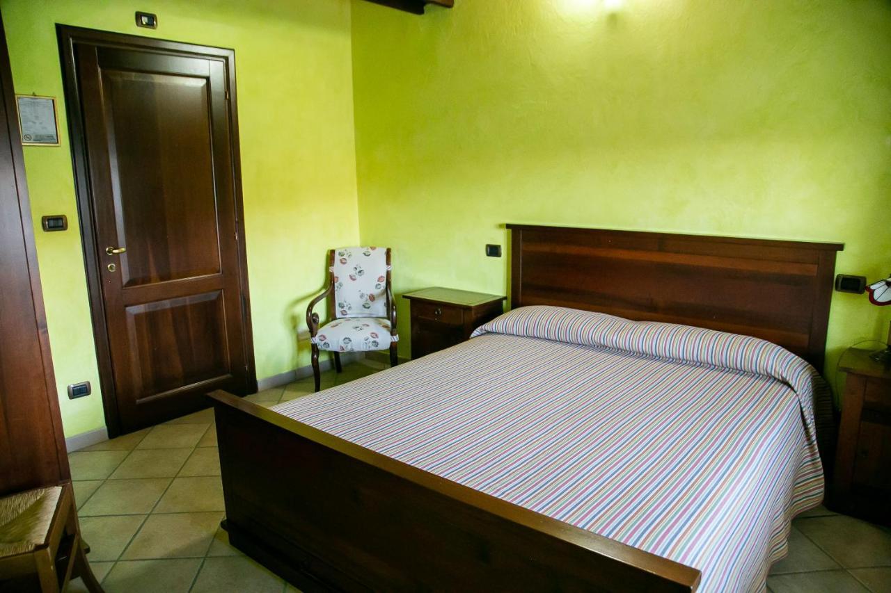 Cadgal - Tenuta Valdivilla Santo Stefano Belbo Extérieur photo