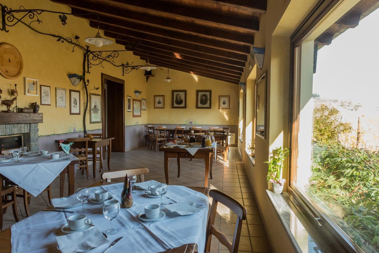 Cadgal - Tenuta Valdivilla Santo Stefano Belbo Extérieur photo